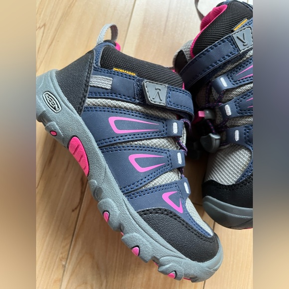 New Keen knotch peak girl size 11 shoes - Picture 5 of 12
